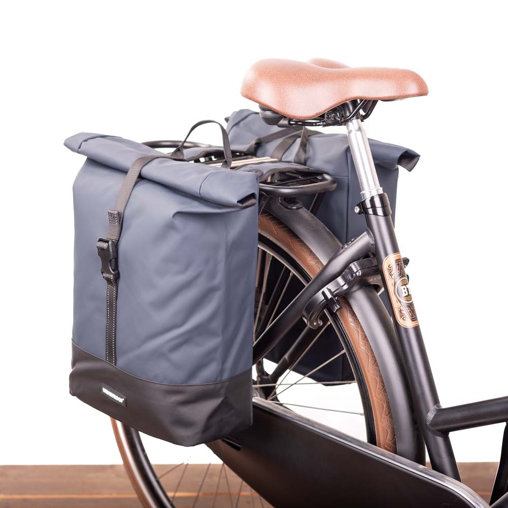Urban Proof Dubbele fietstas Rolltop Recycled 38L Blauw Urban Proof Dubbele fietstas Rolltop Recycled 38L Blauw